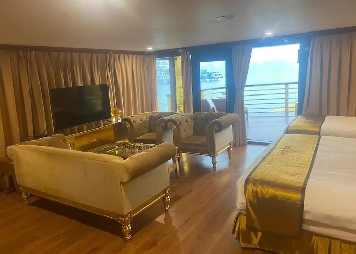 Golden Cruise Luxury Ha Long