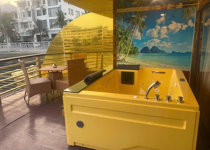 Golden Cruise Luxury Ha Long