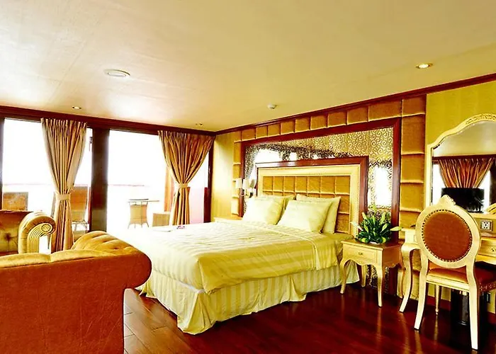 Golden Cruise Luxury *