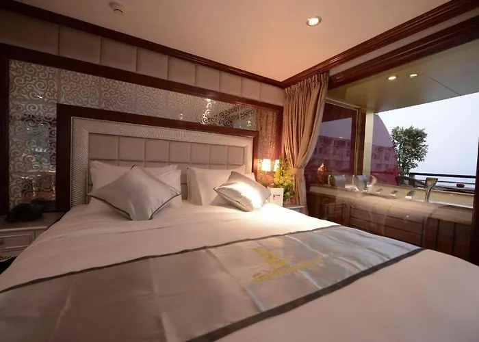 Apartamento Golden Cruise Luxury Ha Long