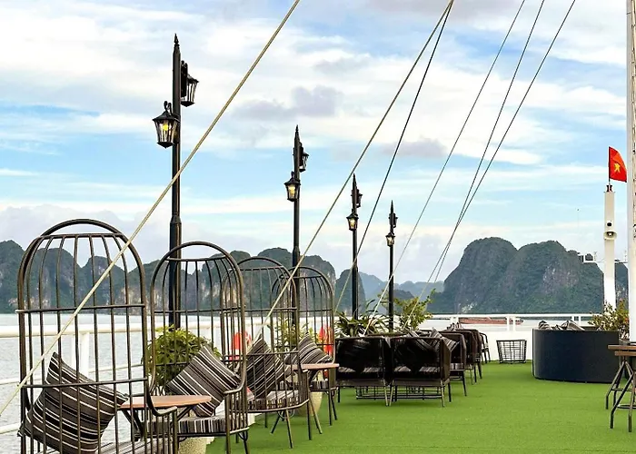 Golden Cruise Luxury * Ha Long